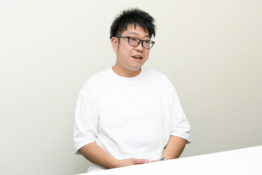 販売スタッフ業務請負でメーカーの力に<br />
人材への手厚いフォローが能力引き出す<br />
