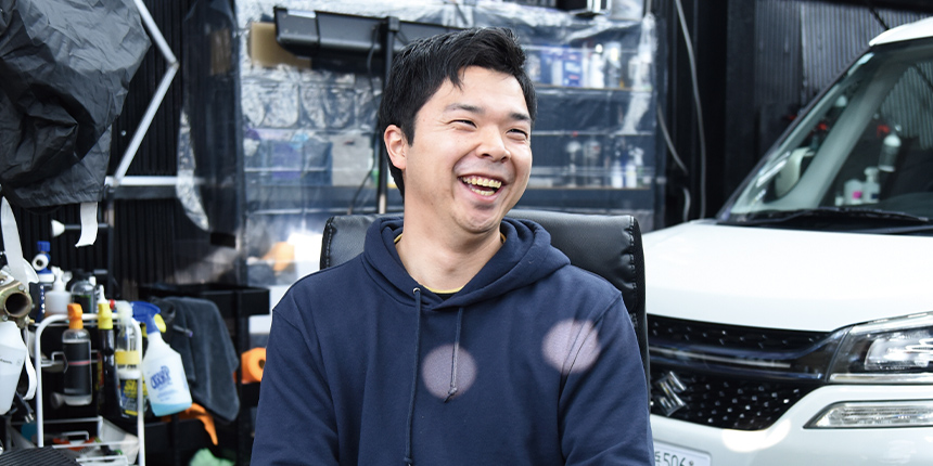 洗車とコーティングで長く乗れる車に<br />
販売も開始しワンストップでサポート!<br />