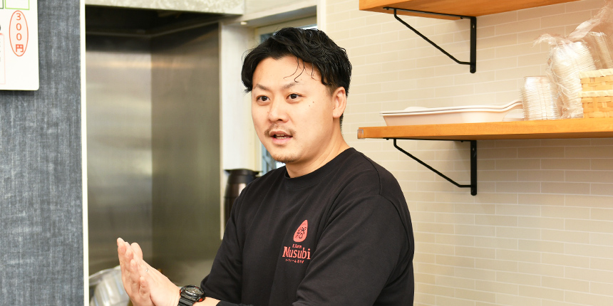 農家がプロデュースするおむすび専門店<br />
6次産業化で農業の新たな可能性を開く<br />
