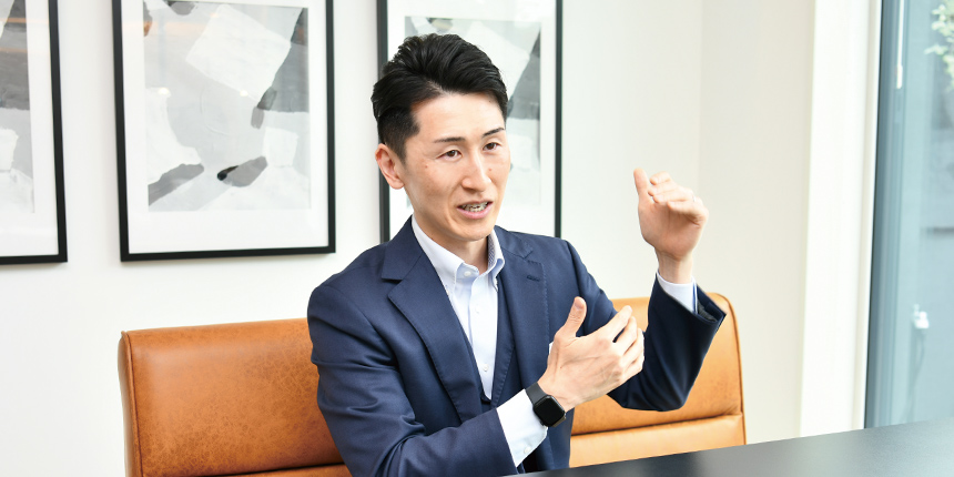 住宅メーカーと施主の橋渡し役を担う<br />
家づくり専門の頼もしきコンサルタント<br />