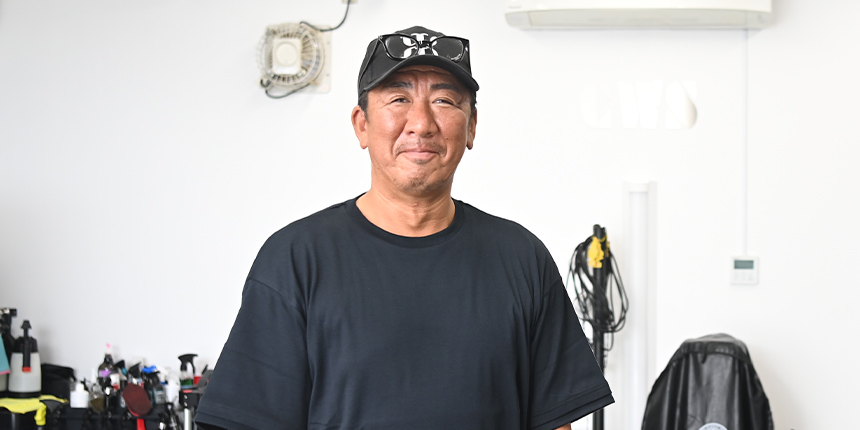 顧客の愛車に1台ずつ丁寧に向き合い<br />
クオリティの高い洗車・コーティングを提供<br />