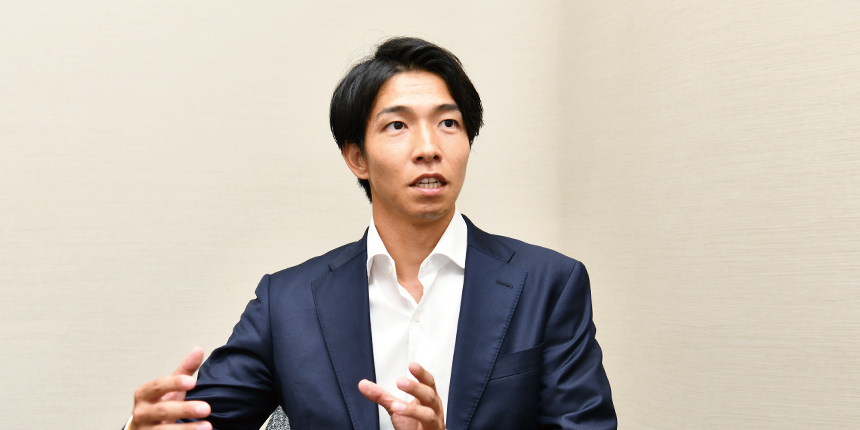 レーザー測定から書類作成まで一括対応<br />
工作機械輸出に特化した行政書士事務所<br />
