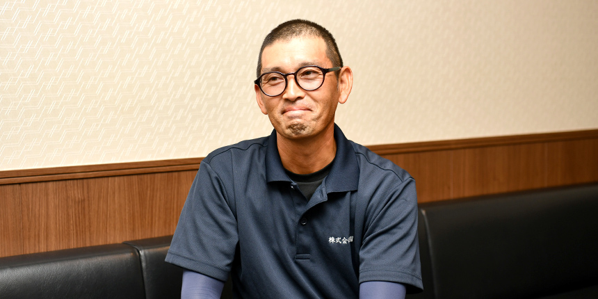 地道な努力で地域の信頼を獲得<br />
剪定と草刈りで魅せる熟練の技<br />